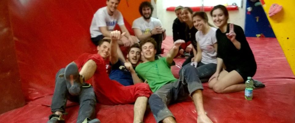 arrampicata, boulder, corsi, lezioni, corda, divertimento in OV!